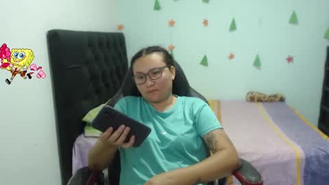 ...Ariana... online show from December 3, 5:55 pm