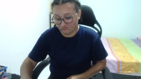 ...Ariana... online show from October 6, 5:18 pm