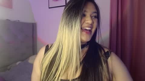 Snapshot of ariadna_martin chatting on December 14, 2:22 am Ari online show from December 14, 2:22 am