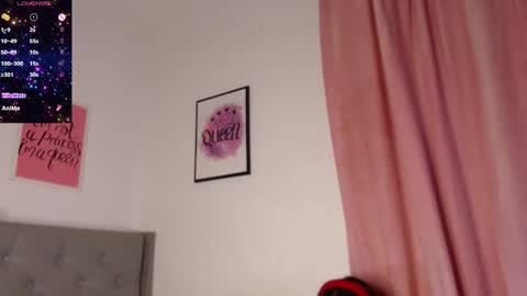 Snapshot of ariadna_martin chatting on September 19, 5:17 am Ari online show from September 19, 5:17 am