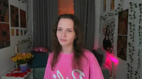 Snapshot of ariadna_s chatting on February 15, 10:54 pm Ariadna online show from February 15, 10:54 pm
