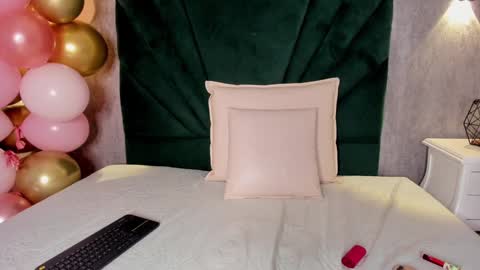 ARIANA online show from December 31, 3:34 am