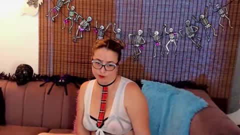 Snapshot of ariana_cross_ chatting on October 19, 2:52 pm Ariana Cruz online show from October 19, 2:52 pm