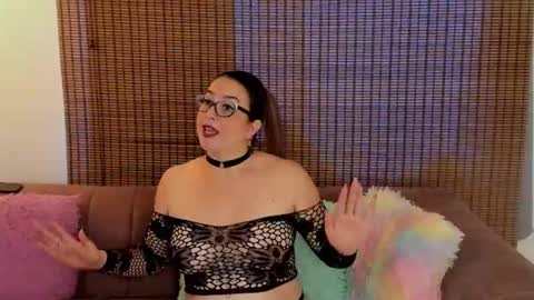 Ariana Cruz online show from April 26, 1:42 pm