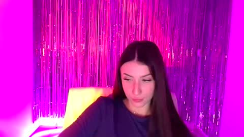 Snapshot of ariana_muur chatting on September 29, 11:37 am Ariana online show from September 29, 11:37 am