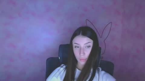 Snapshot of ariana_muur chatting on September 22, 11:19 am Ariana online show from September 22, 11:19 am