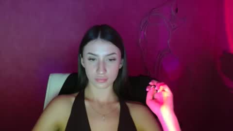 Snapshot of ariana_muur chatting on September 12, 11:18 am Ariana online show from September 12, 11:18 am