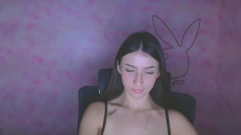 Snapshot of ariana_muur chatting on October 6, 11:38 am Ariana online show from October 6, 11:38 am