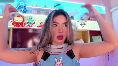 Ari online show from March 2, 3:24 am