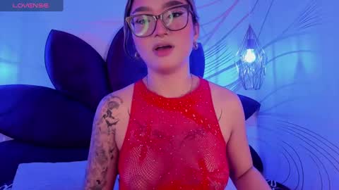 Ari online show from February 1, 3:30 am