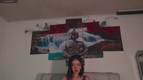 ariana_whitee online show from February 1, 1:48 am