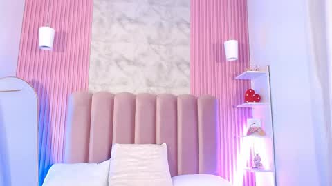 ArianaRougee online show from April 26, 1:42 pm