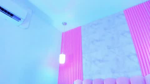 ArianaRougee online show from July 18, 3:21 am