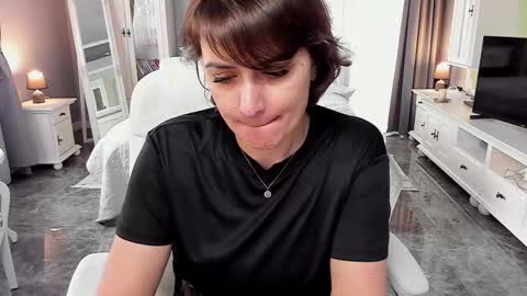 Ana online show from March 18, 10:09 am