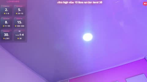 arianawest_ online show from May 4, 12:53 pm