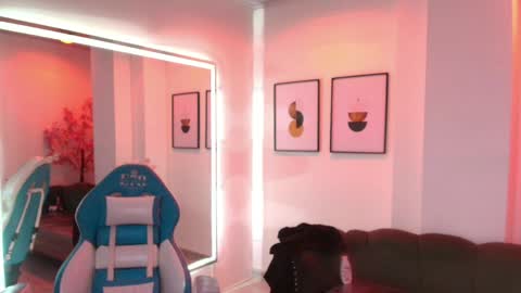 arianna_sweeet online show from April 2, 3:48 am