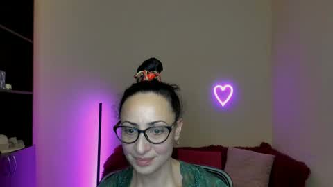 Arianna online show from February 25, 6:44 pm