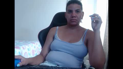 ariannaloovel online show from January 13, 5:44 pm