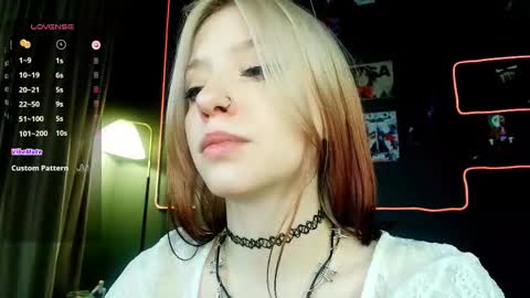 Ariel online show from February 10, 3:04 pm