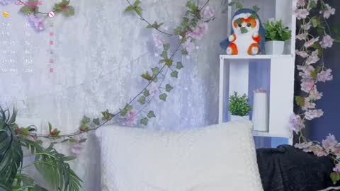 Dee online show from March 27, 8:26 am