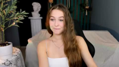 arielsykes online show from July 26, 11:29 am