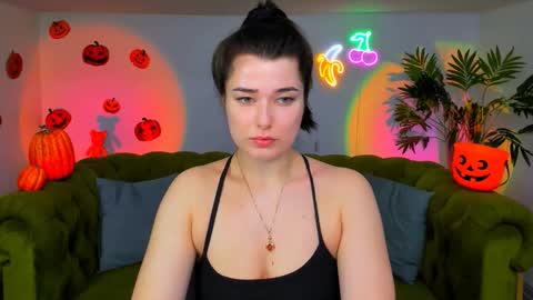 Ari online show from November 6, 3:51 pm