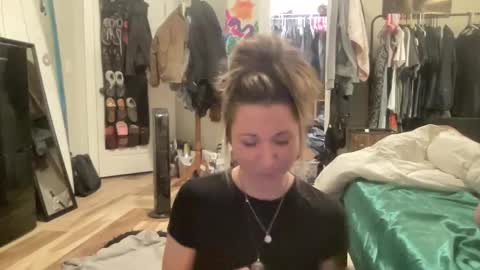 airskiii online show from March 6, 8:08 am