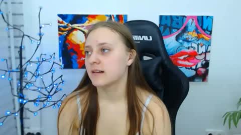 arinabelle online show from November 26, 2:01 am