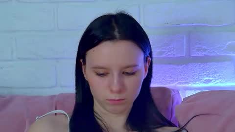 Arinakubrick online show from March 8, 2:04 am