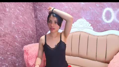 arisha_lee2 online show from March 12, 3:35 am