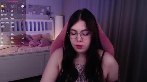 Snapshot of arizonaa_muse chatting on September 14, 12:52 am Astrid online show from September 14, 12:52 am