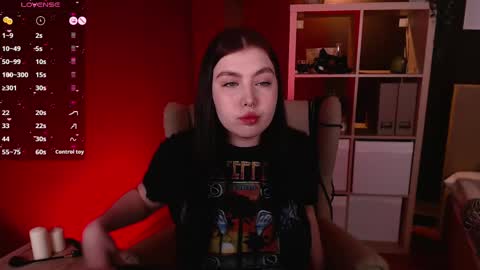 Snapshot of arizonaa_muse chatting on March 7, 12:26 am Astrid online show from March 7, 12:26 am