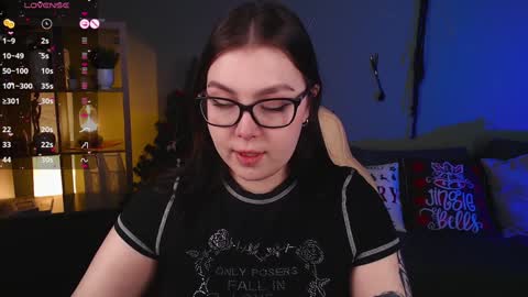 Snapshot of arizonaa_muse chatting on January 11, 12:29 pm Astrid online show from January 11, 12:29 pm