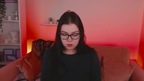 Snapshot of arizonaa_muse chatting on January 15, 12:25 pm Astrid online show from January 15, 12:25 pm