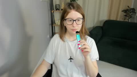 Snapshot of arizzzona_baby chatting on October 10, 5:34 am Arizona online show from October 10, 5:34 am
