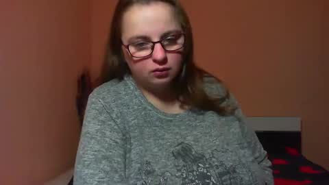 Snapshot of arriana98 chatting on December 15, 5:02 am Arriana online show from December 15, 5:02 am