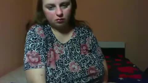Snapshot of arriana98 chatting on December 19, 3:29 am Arriana online show from December 19, 3:29 am