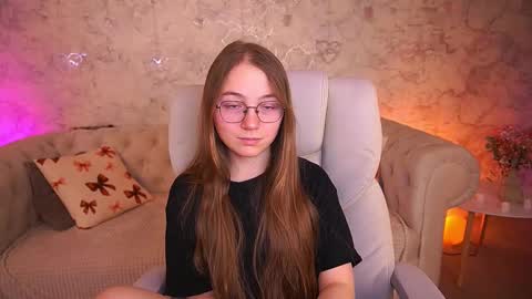 arrinawair online show from March 30, 6:24 am