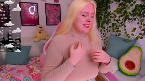 art_lovee_ online show from February 9, 1:30 am