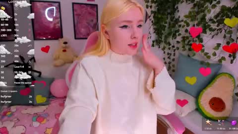 art_lovee_ online show from February 20, 2:43 am