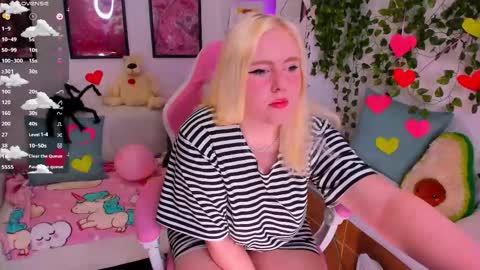 art_lovee_ online show from February 28, 2:00 am