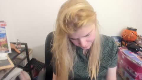 MIA online show from April 19, 6:10 pm