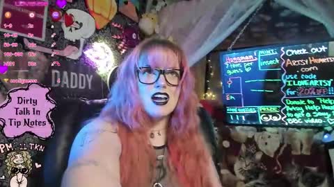 ArtsyHeartsyy online show from December 18, 1:54 am