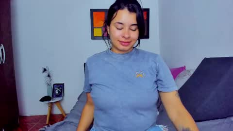 Snapshot of arya_miller chatting on February 25, 9:58 pm Arya Miller online show from February 25, 9:58 pm