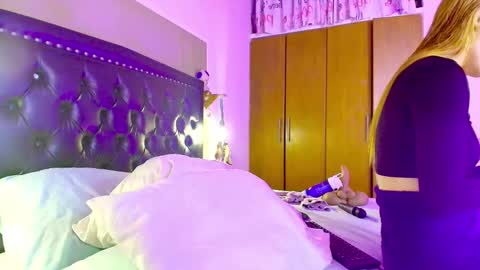 ary online show from December 18, 5:29 pm