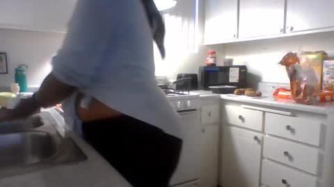 asexy82 online show from April 21, 1:42 am