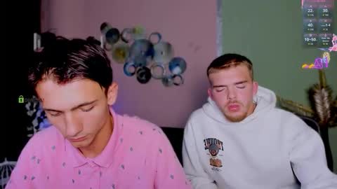 ash_raven_ online show from September 13, 7:11 pm