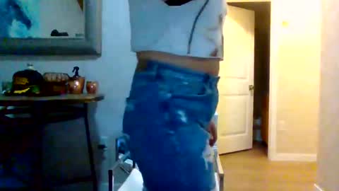 Ashton online show from November 19, 8:25 am