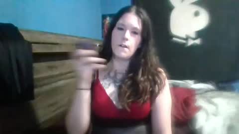 Snapshot of ashley16chris chatting on October 15, 2:36 am black-widow99 online show from October 15, 2:36 am