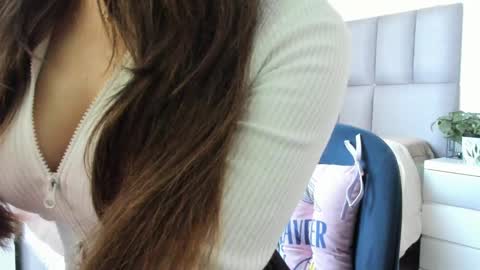 Snapshot of ashley_120 chatting on December 19, 10:00 pm Carolina online show from December 19, 10:00 pm